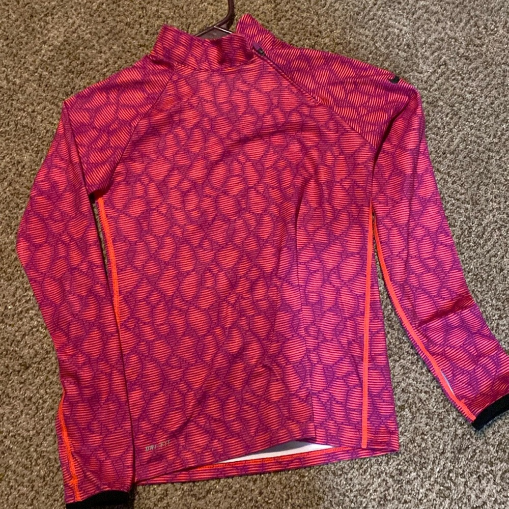 Nike Drifit top